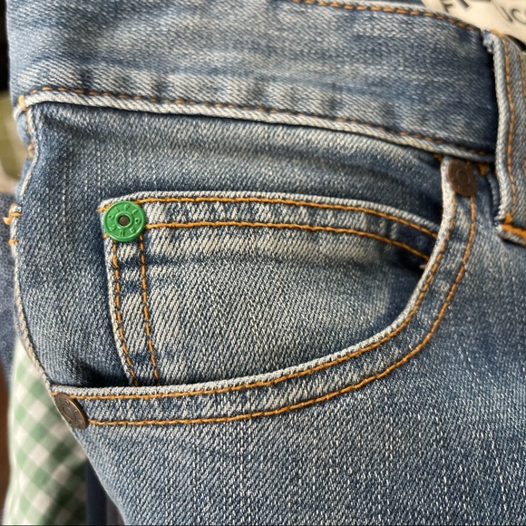 Fiorucci 5 Pocket Capri Cropped Frayed Denim Jeans - Picture 6 of 6